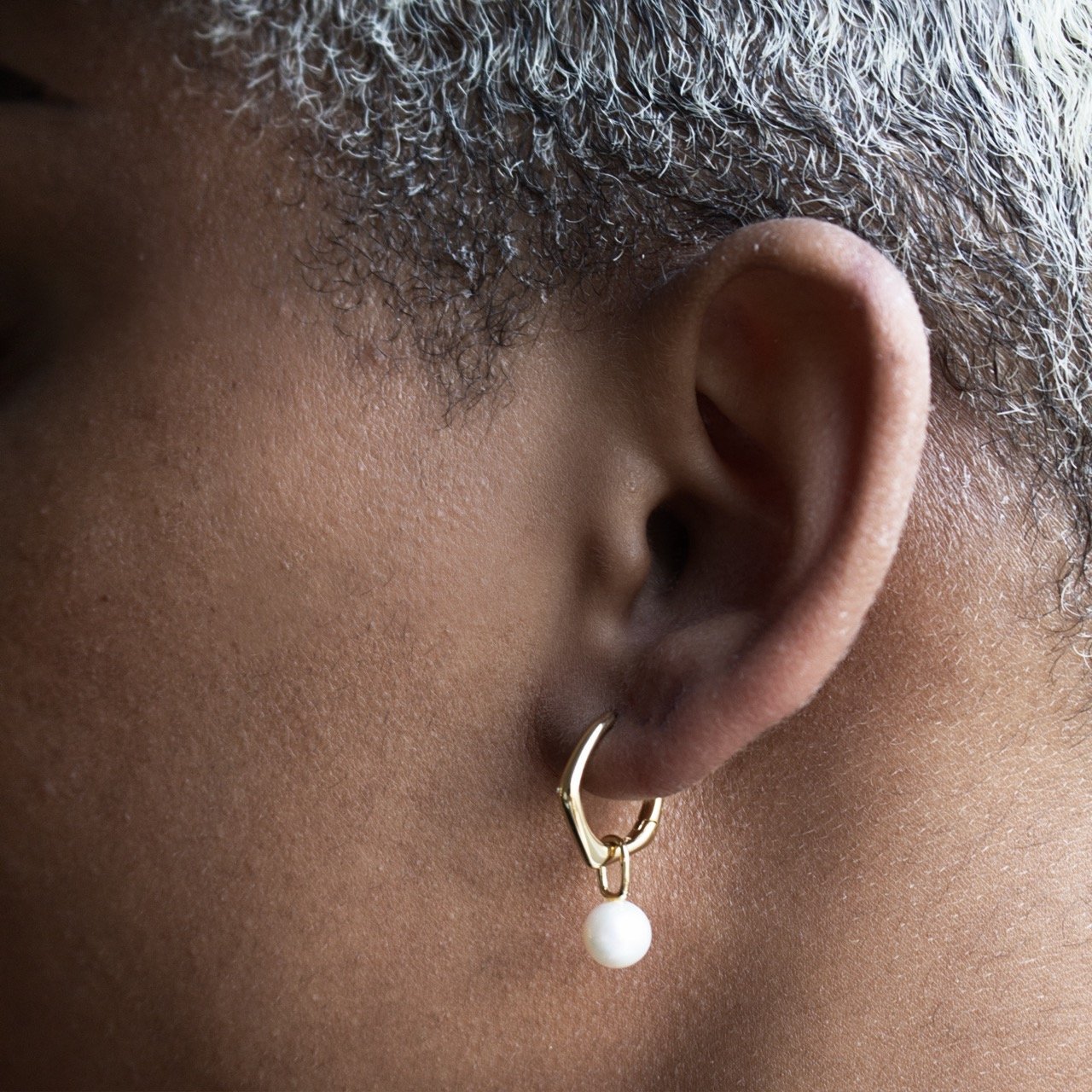 Boucles d'oreilles huggies perles